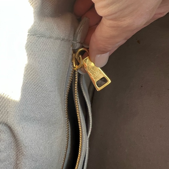 Authentic Prada bag! - Picture 3 of 11